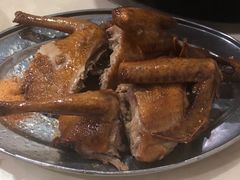 酥炸乳鸽-美兰春记食店·龙舌坡红烧牛肉
