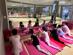 -炫艺舞蹈培训中心(枫尚奥特莱斯店)