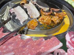-哈哈碳都·牛肋条无限自助烤肉(台江万达店)