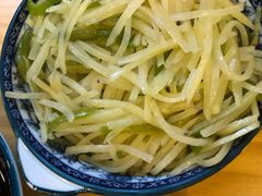 酸辣土豆丝-郭巨人农家食堂(南部商务区店)