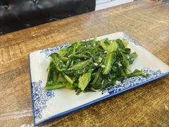 -老钟家烤羊排·敦伊阁清真餐厅胡羊焖饼