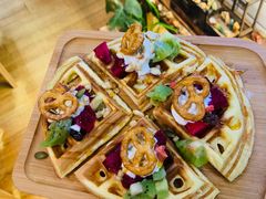 -Rabbit Cafe私房西餐甜点咖啡(栖霞路店)