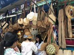 -瓦洛洛传统市场