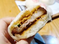 土馒头配大块肉-7017浙菜•建德味(市心北路店)
