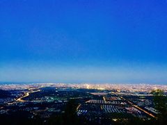 -鬼笑石后山停车场