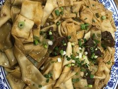 -壹阁胡羊焖饼(特色小吃街店)