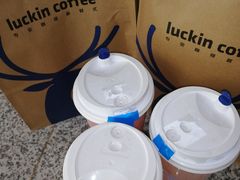 -瑞幸咖啡(大冲商务中心C座店)