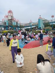 -季高兔窝窝亲子园(上海薰衣草公园店)