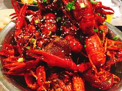 -巴厘龙虾·榜首油焖大虾(音乐学院·沿江酒馆店)