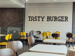 -麦当劳(杨林得来速店)