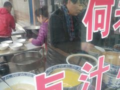 -何老二卤汁凉粉