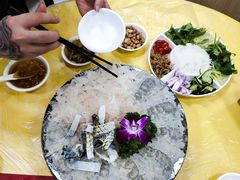 鱼生-官塘陈记鱼生·潮汕砂锅粥·牛肉火锅(潮枫路总店)