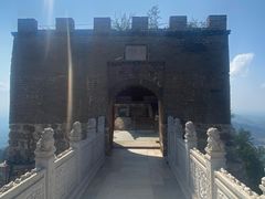 -鸡鸣山旅游风景区
