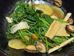 -万记麻辣烫国展总店