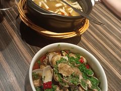 4小时的土鸡汤-江太极江浙菜(马桥万达广场店)