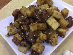 -维吾尔餐厅(宜山路店)