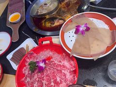 -谭公鱼头·鲜鱼火锅·小龙虾·江湖菜(秀沿路店)
