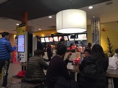 -麦当劳(世界城广场店)