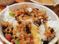 土豆焖饭-滇香肴·云南菜蒸汽石锅鱼(云南北路店)