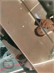 -罗亚帝造型·烫发染发