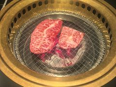 -山川小町·极番烧肉(新地假日广场店)
