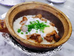 窝蛋牛肉煲仔饭-红星光发煲仔饭(大石街店)