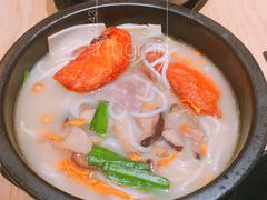 番茄牛肉过桥米线-云味馆过桥米线(皇庭广场店)