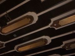 -浅深(世茂滨江精品店)