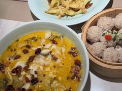 -荷花亭·湖北融合菜(中商广场店)