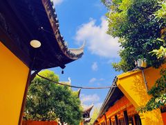 -龙华寺