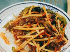鱼香肉丝盖饭-马布尔莱斯食府(西红门店)