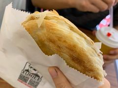 -荀记肉夹馍(三八家乐福店)