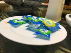 -鲁班小馆(政四街店)