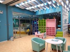 -Swim斯卫姆国际儿童游泳中心(红博中央公园店)