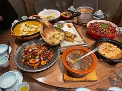 -有红鸡毛店·川菜(建设路店)