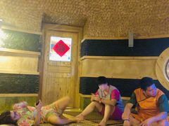 -丽池宫韩式汗蒸会馆(华灯坊店)