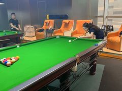 -夜时尚台球俱乐部(汉阳摩尔城店)