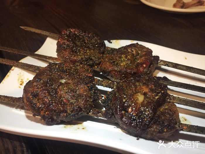 疆月宴·新疆烧烤(番禺万达广场店)烤羊腰图片