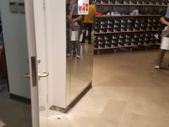 -UNDER ARMOUR(新燕莎奥莱店)