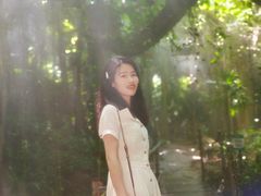-青青世界