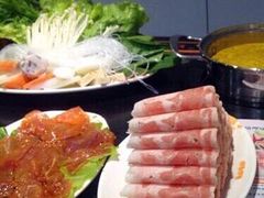 呷哺呷哺(月星环球港店)-呷哺呷哺(普陀乐购真北店)