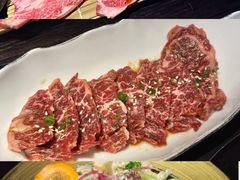 -山川小町·极番烧肉(新地假日广场店)