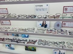 -诺柯视眼镜-蔡司依视路官方工厂店(淞南一店)