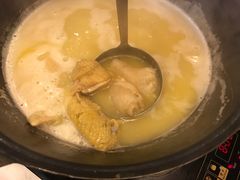 -鲜入围煮花胶鸡海鲜火锅