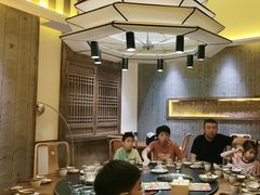 -野山舂·贵州现舂酸汤牛肉(东山店)
