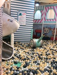 -多多淘儿童体验中心(重庆来福士店)