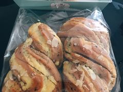 -提亚烘焙·手作面包·生日蛋糕(七星店)