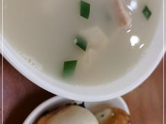 -三两春肚肺汤(崂山路店)