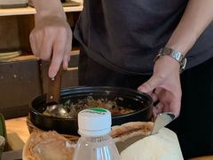 广式腊味煲仔饭-狐狸爱上椰子鸡(滨江星光大道店)