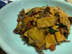 -关东小磨东北菜(上海长风大悦城店)